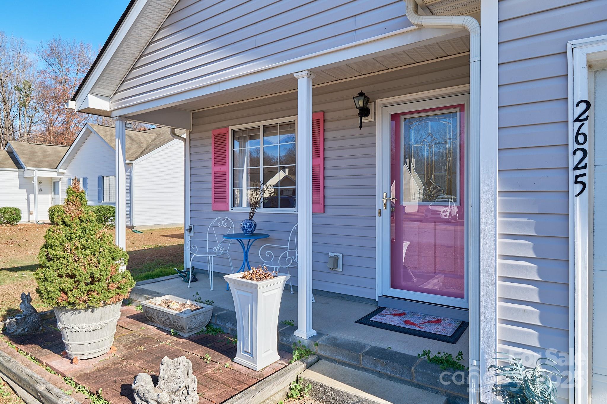 2625 Stratford Lake Road