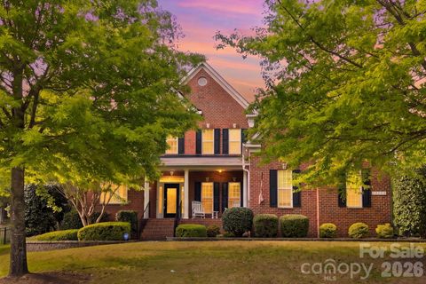 Photo of 13633 Glen Abbey Drive, Charlotte, NC 28278 (MLS # 4362914)