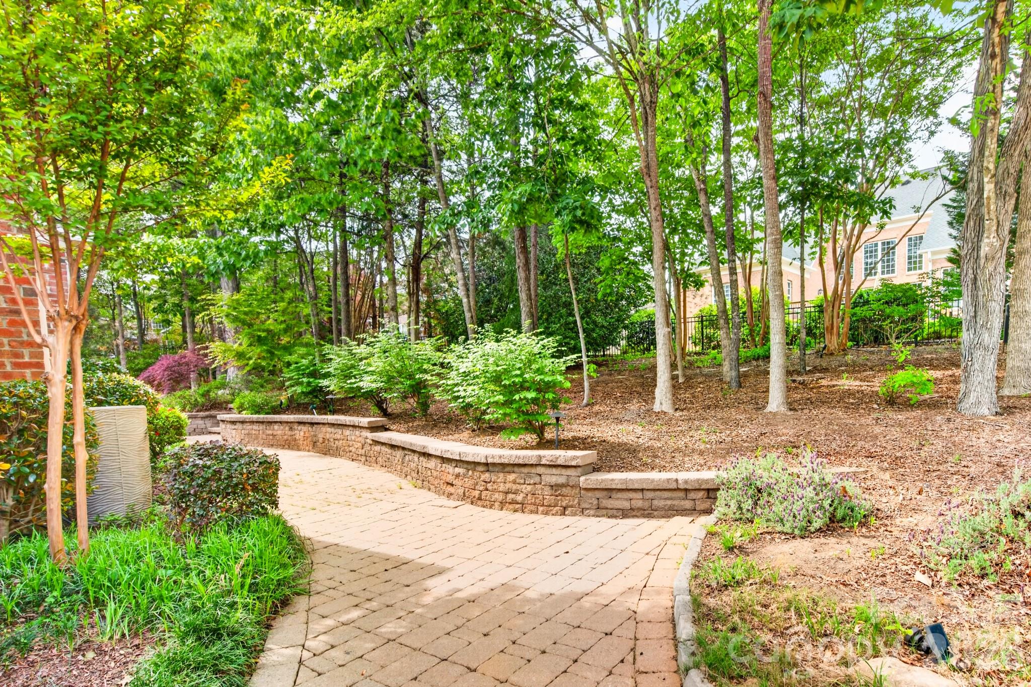 The Palisades - Residential