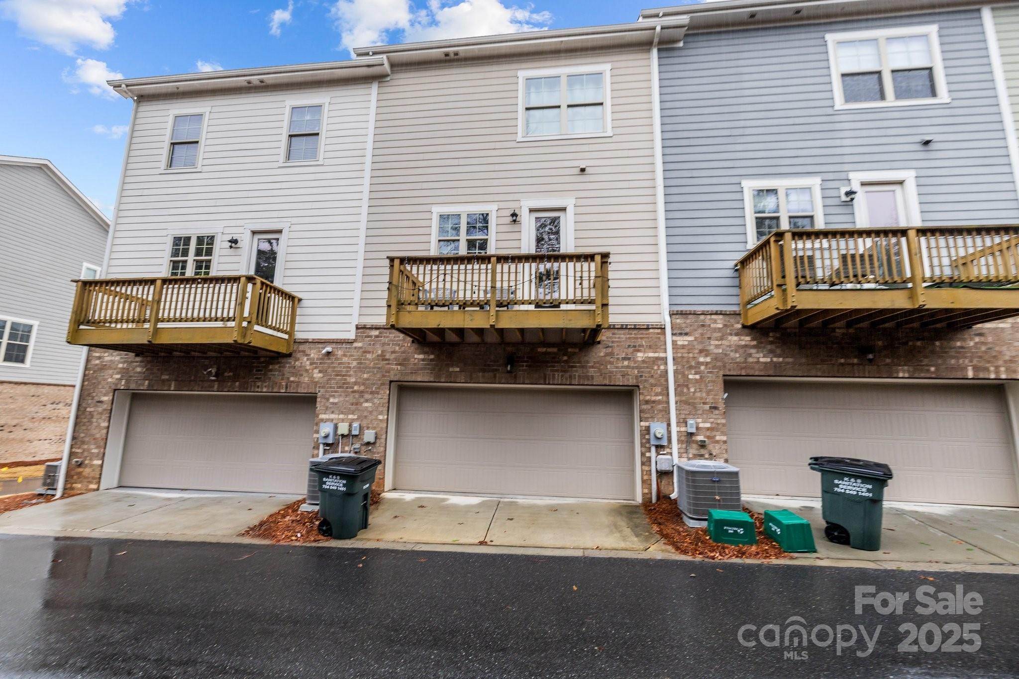 Hadley at Arrowood Station - Residential