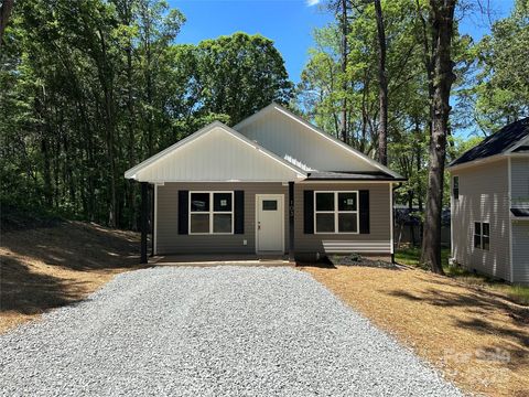 Photo of 002 Washington Street, Wadesboro, NC 28170 (MLS # 4331367)