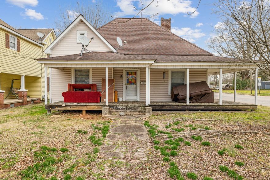 Potential fix and flip or investment property.