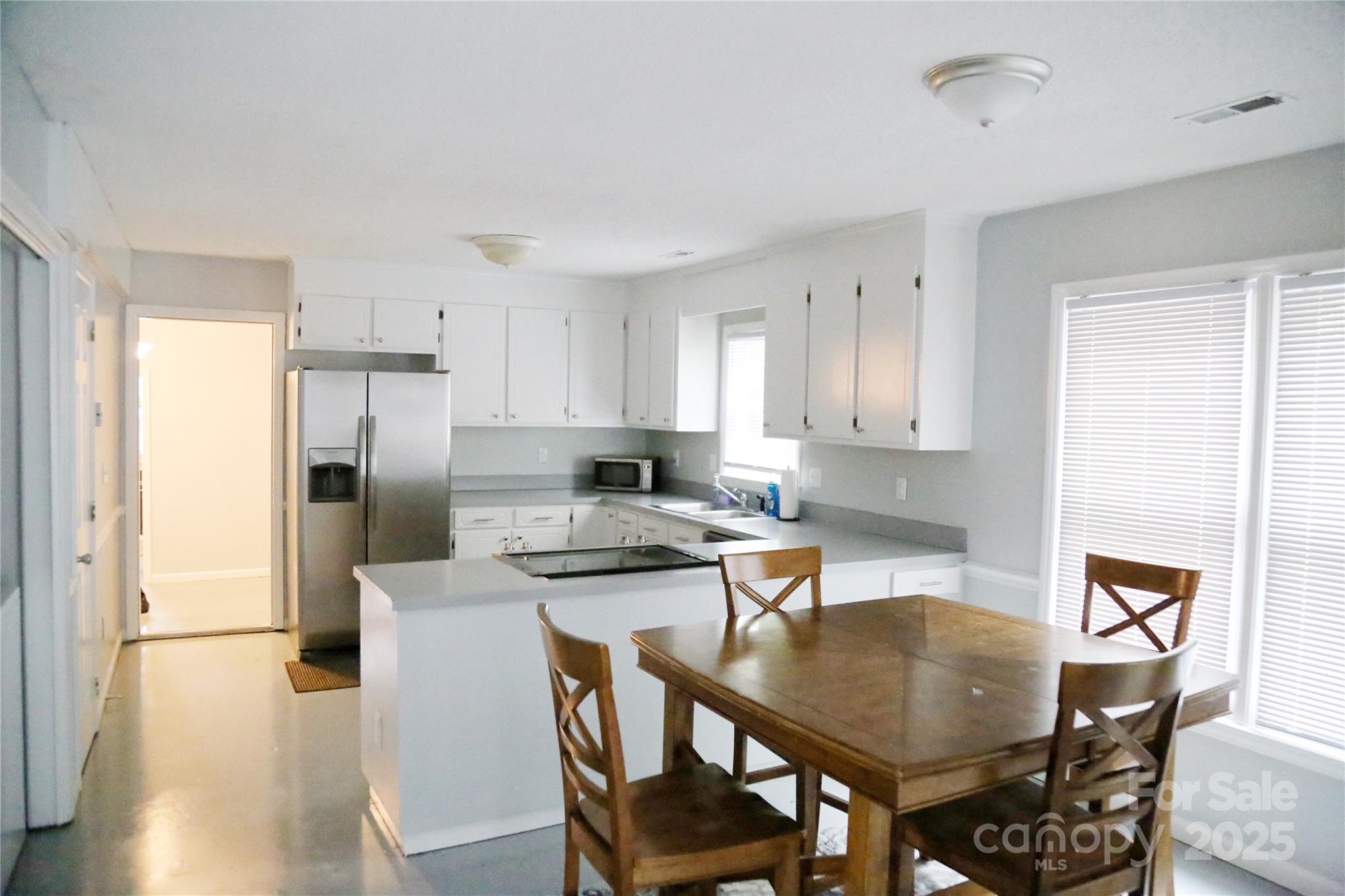 9900 Alexander Glen Drive
