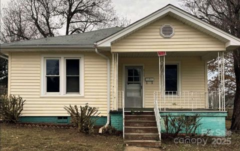 428 15th Street Cramerton NC 28032