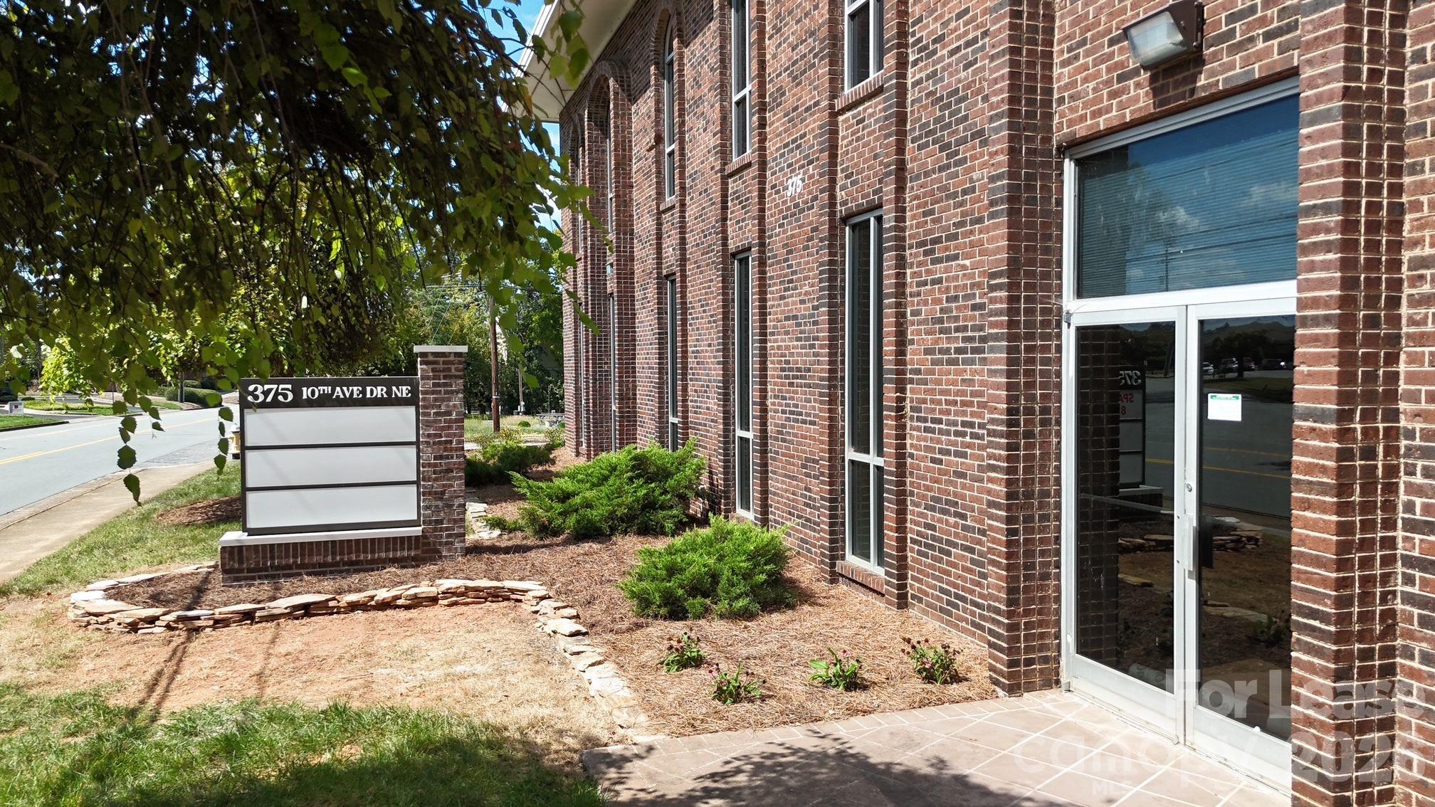 Photo 1 of 12 — 375 10th Avenue Drive NE First Floor, Hickory, NC 28601