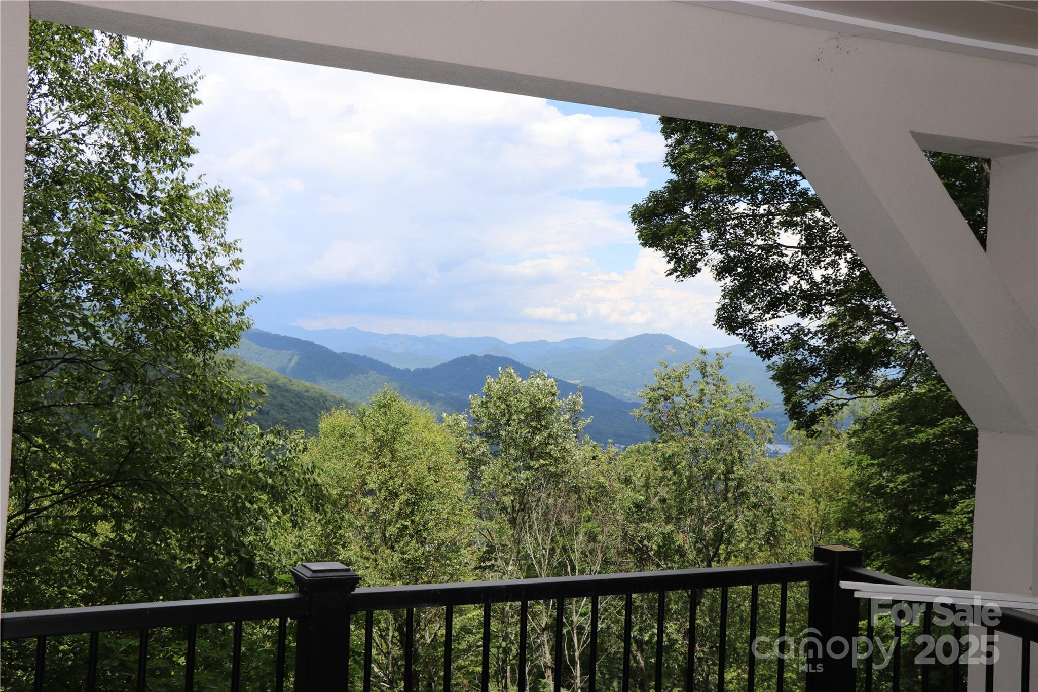 1551 Apple Creek Road