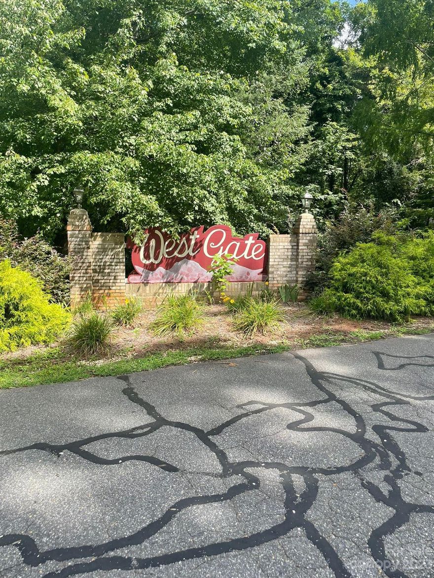 Get ready to build your Dream Home? This beautiful 3 acres in prestigious West Gate subdivision is priced to sell!!