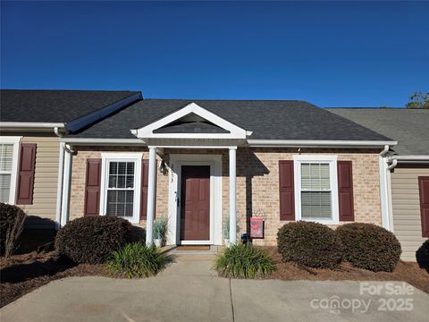 Photo of 2053 Pin Oak Place, Cramerton, NC 28032 (MLS # 4315353)