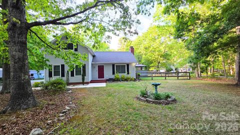 Photo of 5114 Crow Road, Monroe, NC 28112 (MLS # 4371139)