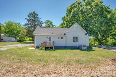 Photo of 288 Middle Street, Ellenboro, NC 28040 (MLS # 4382612)