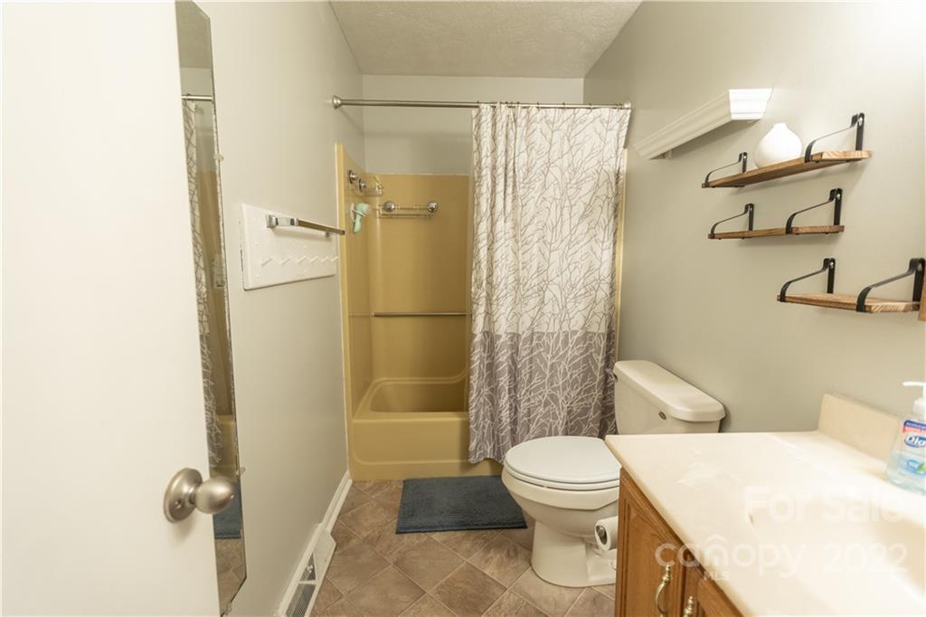 Corn Mtn Estates - Residential