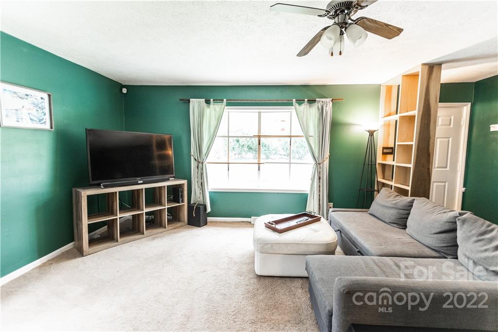 Corn Mtn Estates - Residential