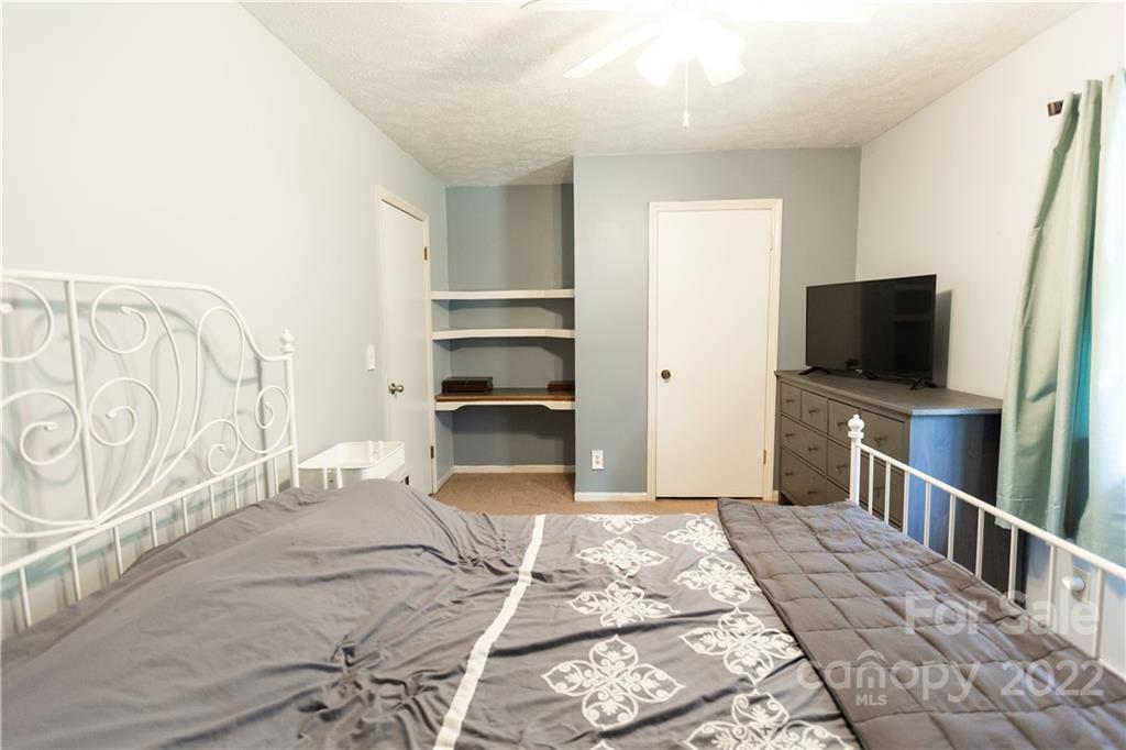 Corn Mtn Estates - Residential