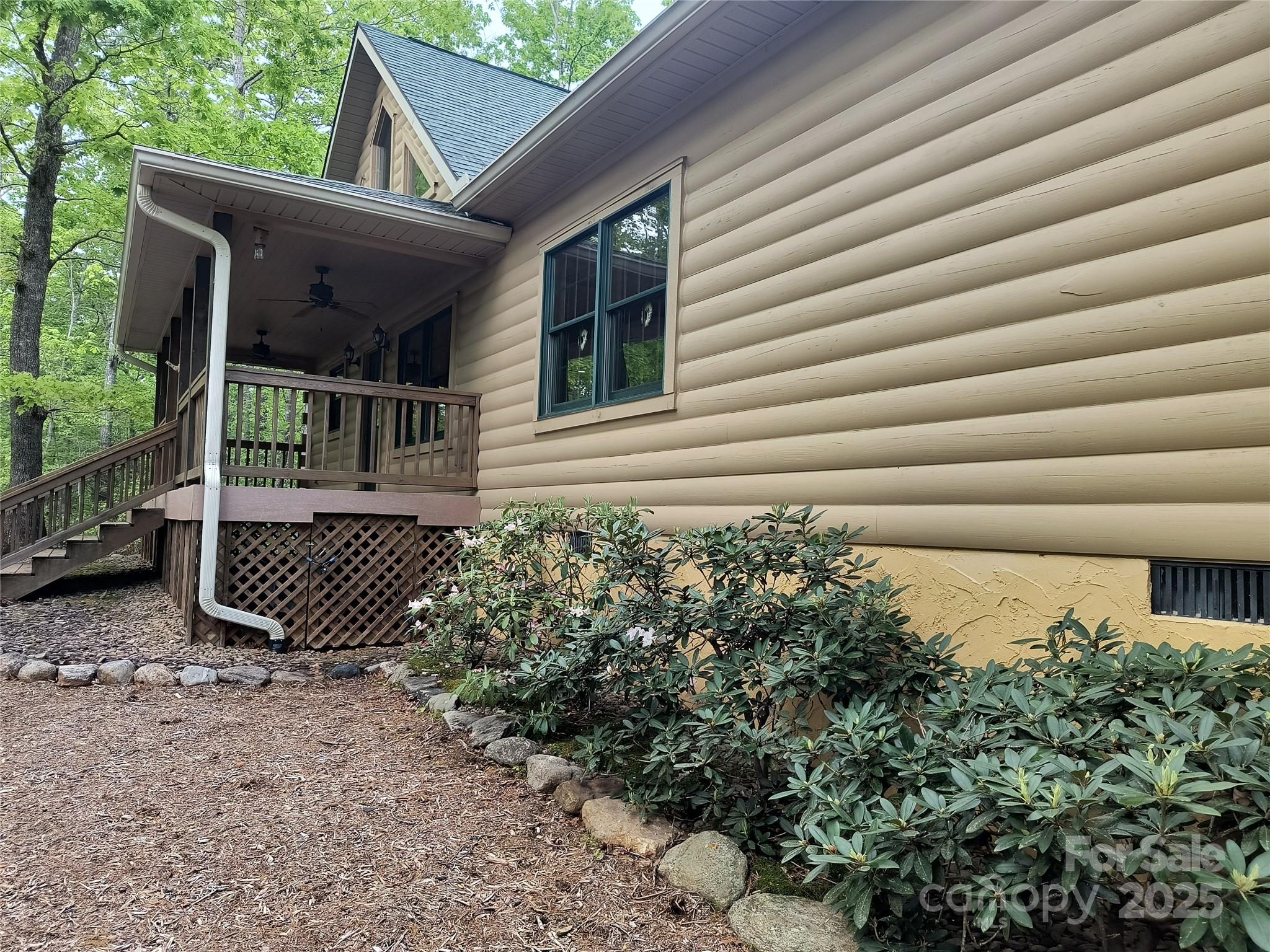 240 Ravenswood Road