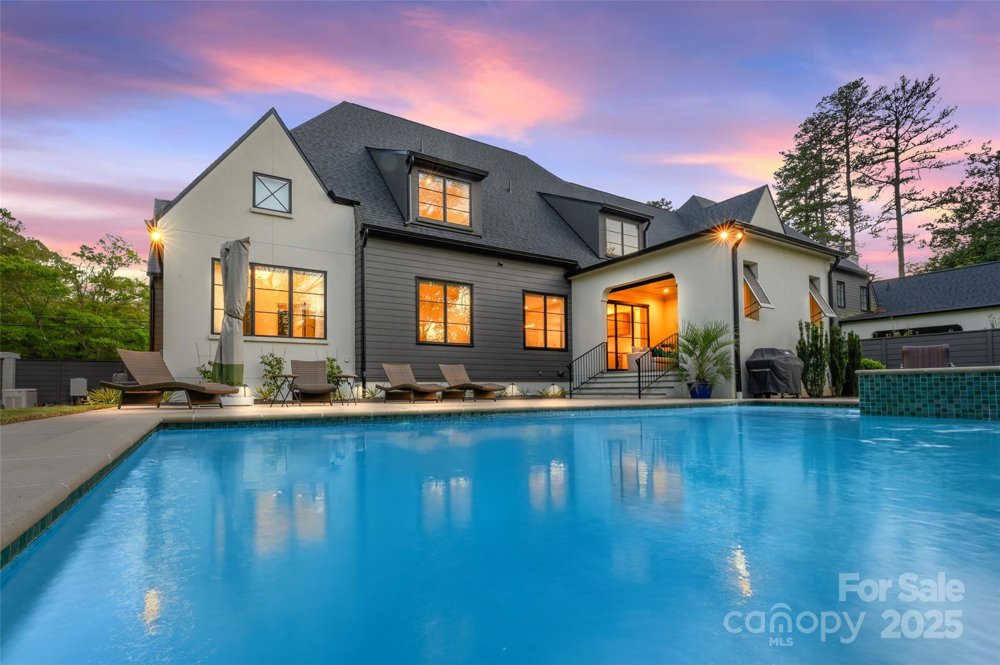 1118 Jefferson Drive