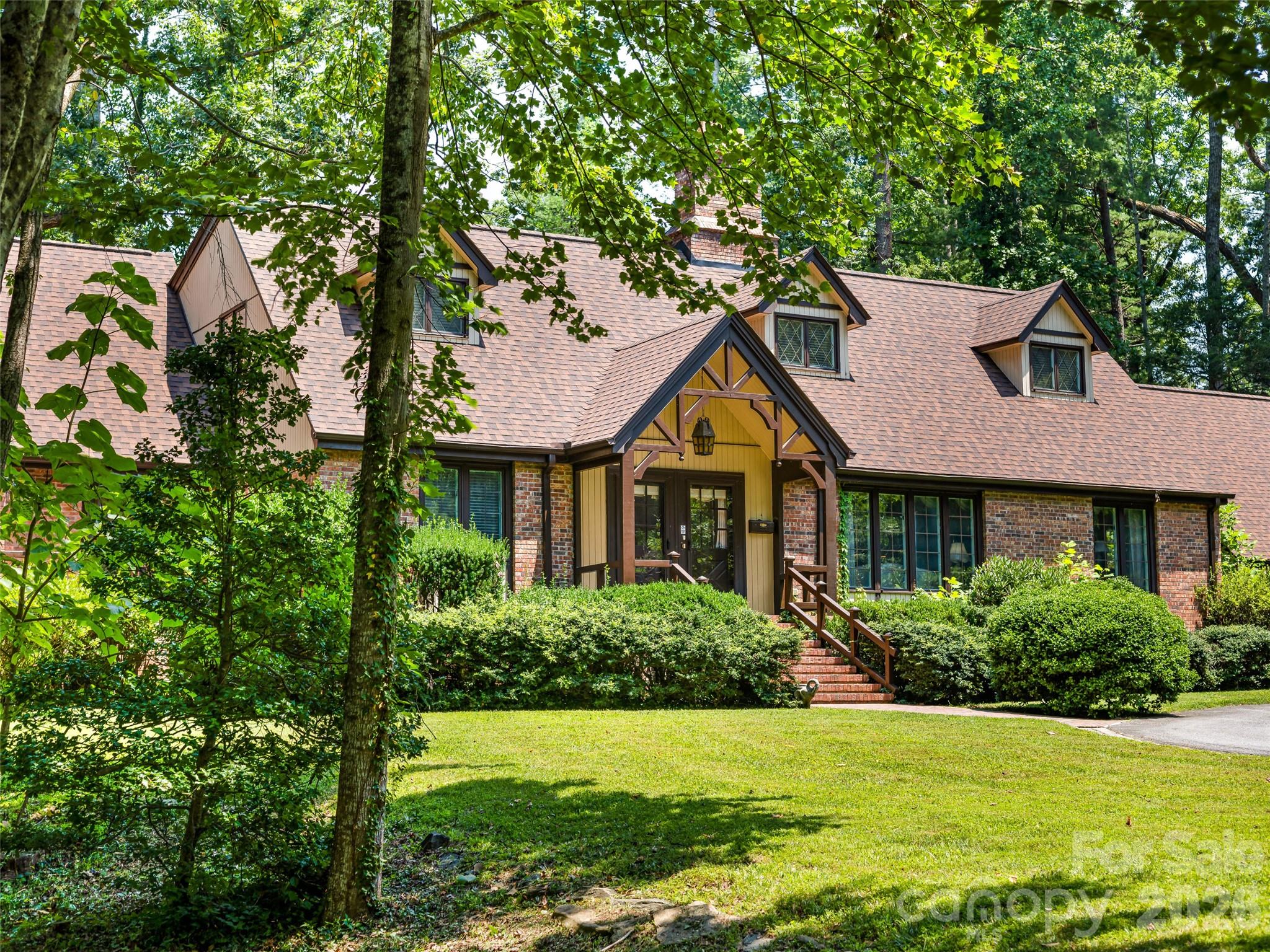 122 Stuyvesant Road
