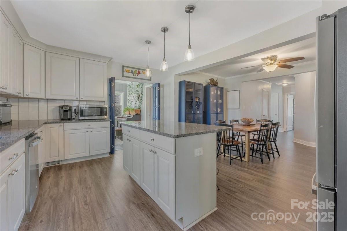 Royal Oaks - Residential