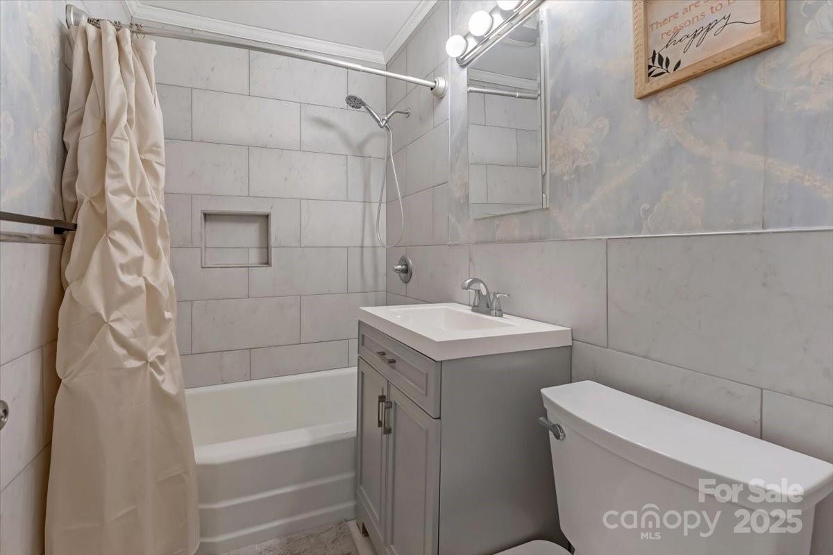 Royal Oaks - Residential