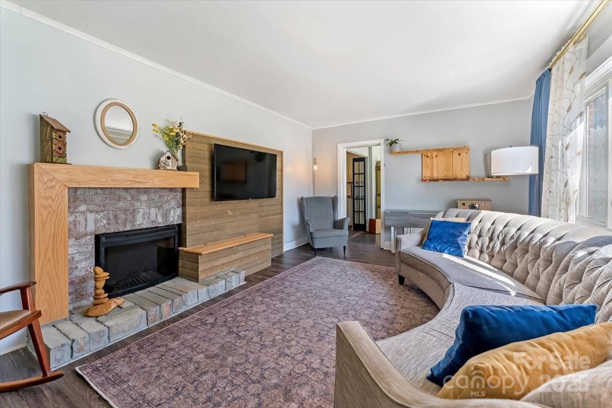 Royal Oaks - Residential