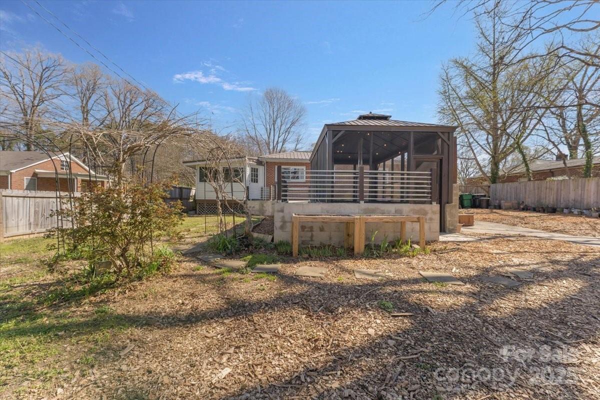 Royal Oaks - Residential