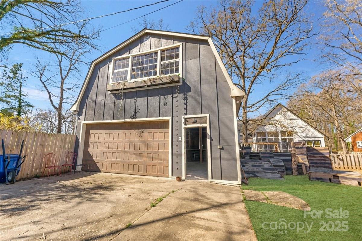 Royal Oaks - Residential