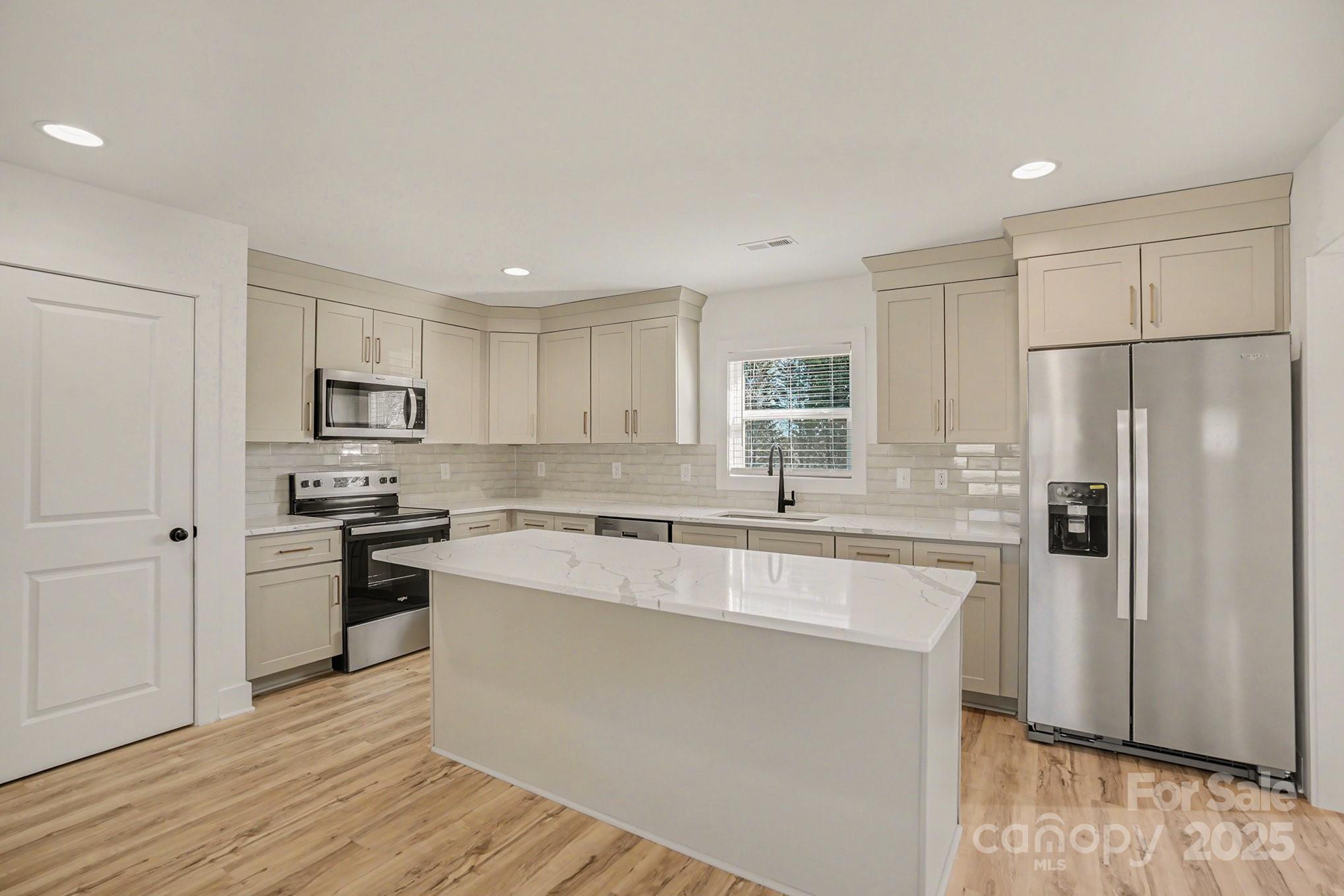 224 Meadow Oaks Drive