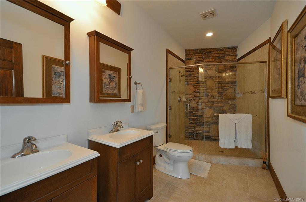 Crestview Pointe - Residential