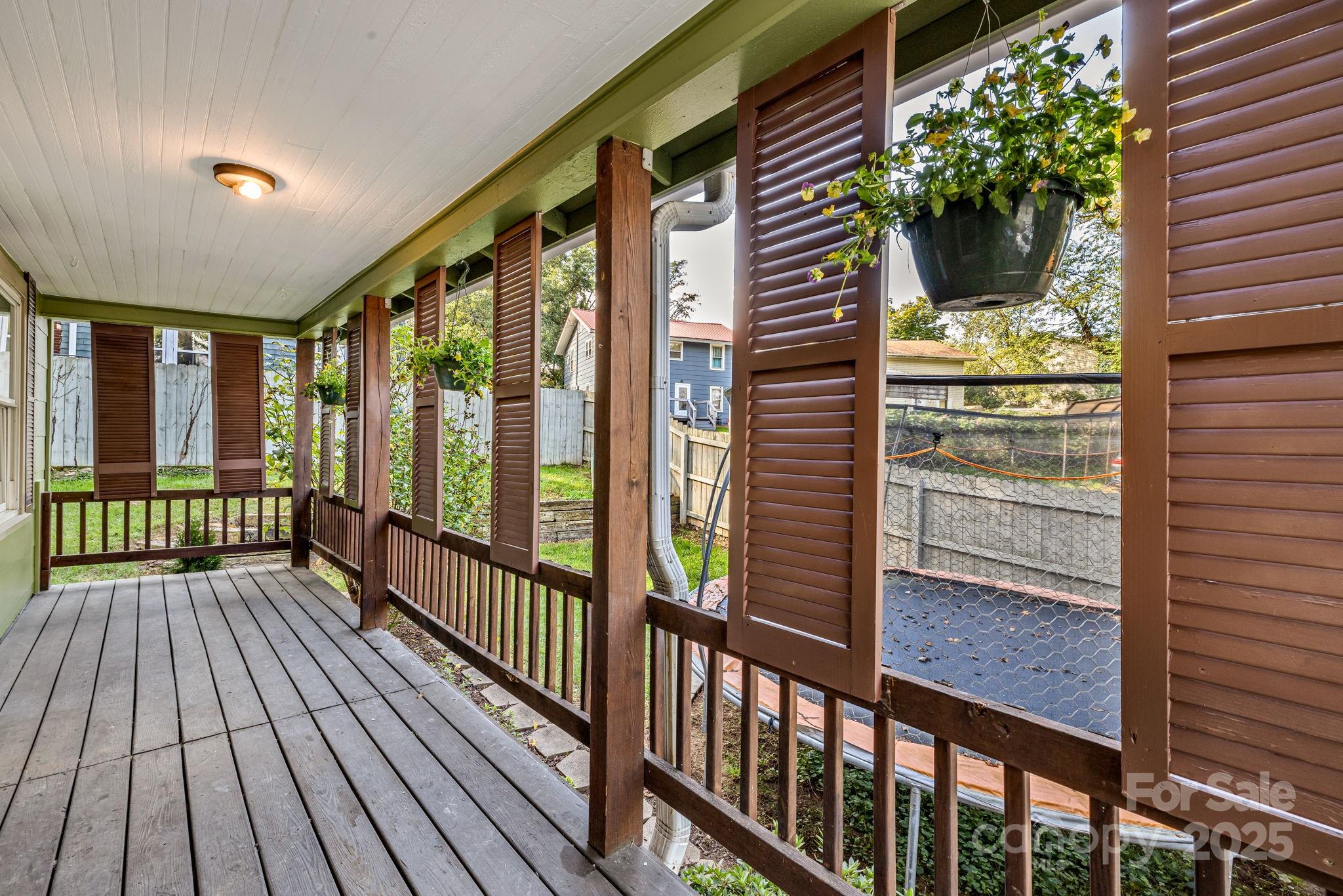 222 Glendale Avenue