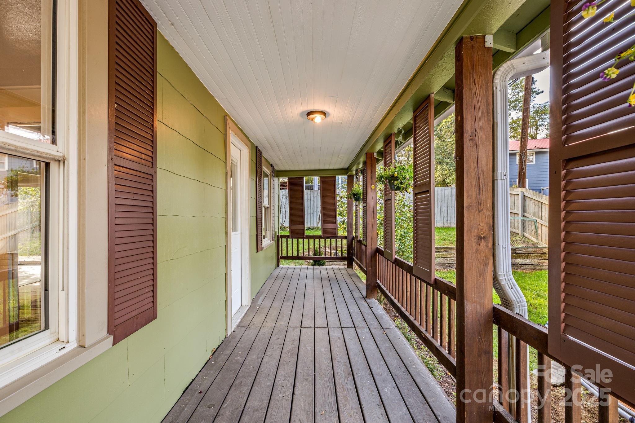 222 Glendale Avenue