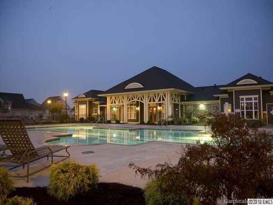 Come and visit Stonegrove Community. The Rosecliff floorplan offers 3 bedrooms, 2.5 bathrooms, loft area, and over 1700 square feet standard. Also included are stainless steel appliances, recessed lighting in the kitchen, hardwoods in the foyer and powder room, professionally designed landscape package, AND MUCH MORE! HOME IS TO BE BUILT.