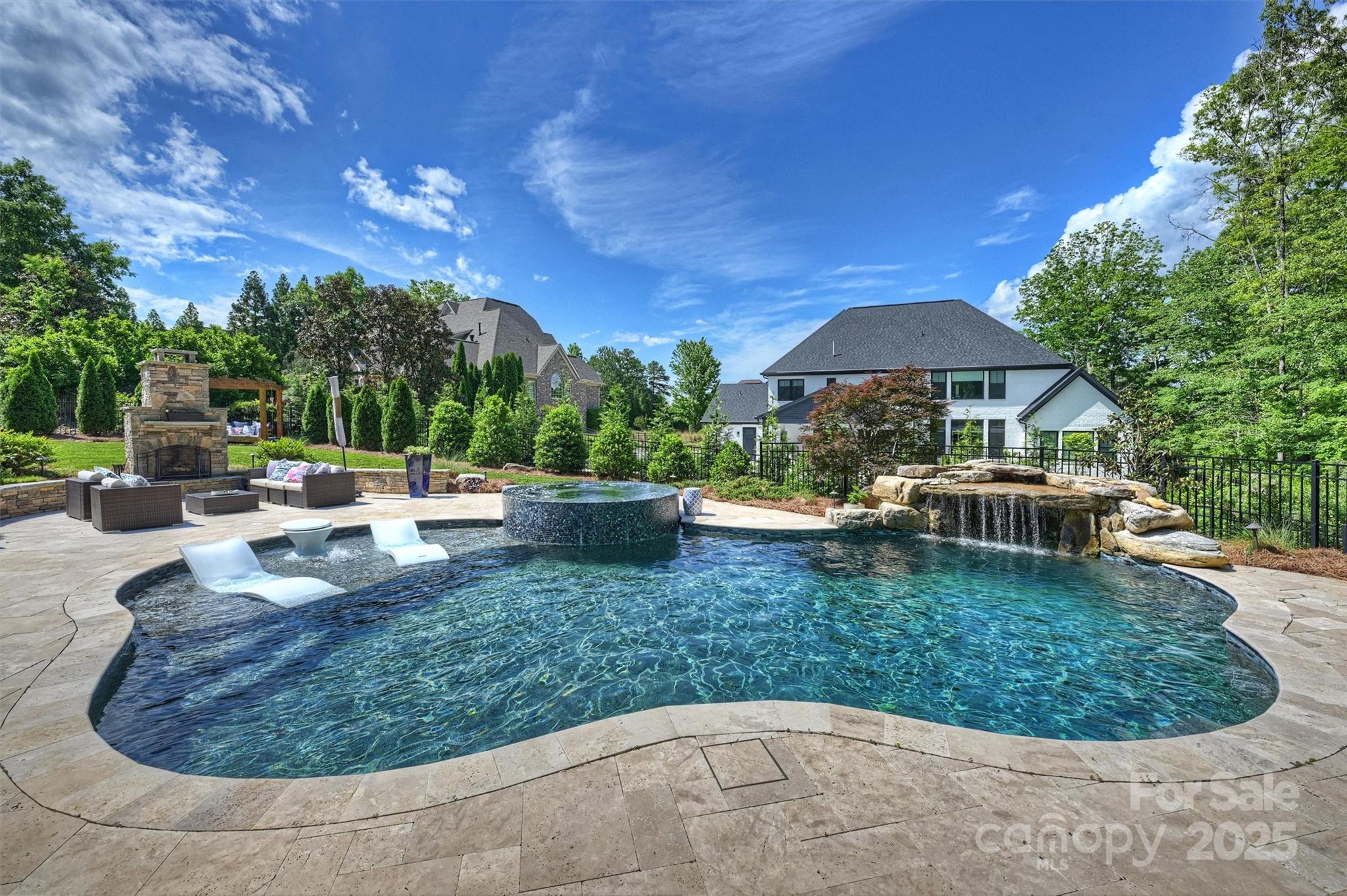 2004 Garden View Lane