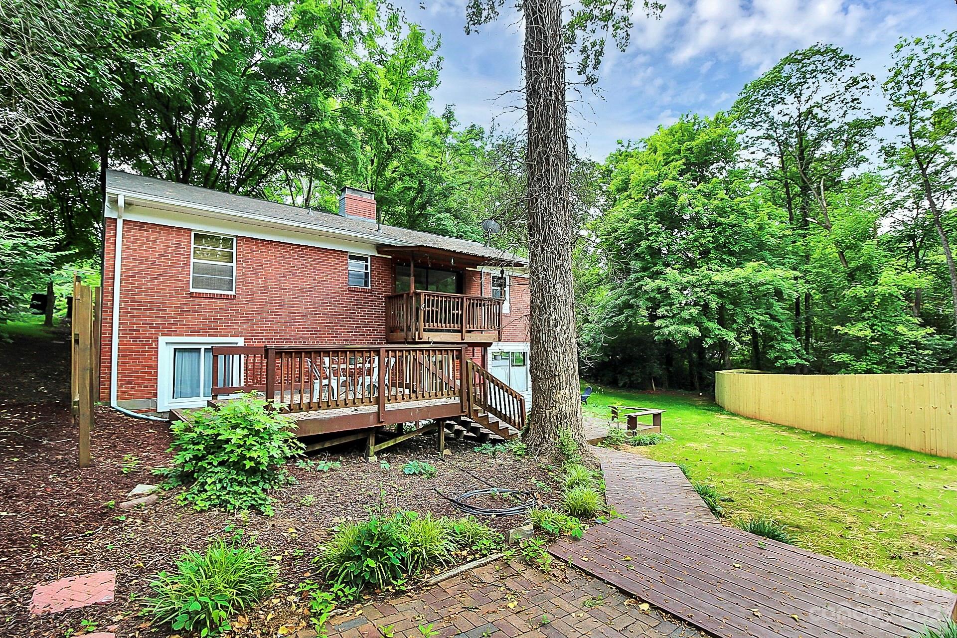 Selwyn Park - Residential Lease