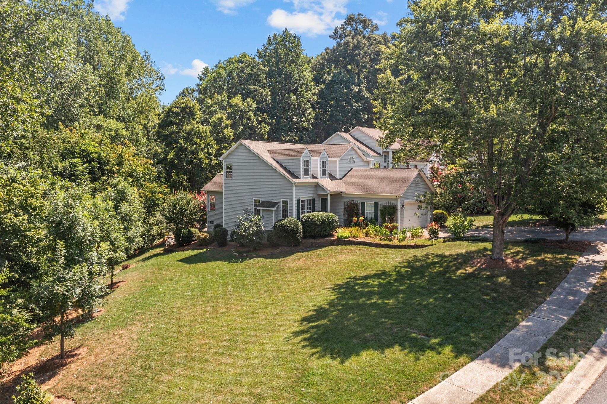 165 W Walnut Avenue