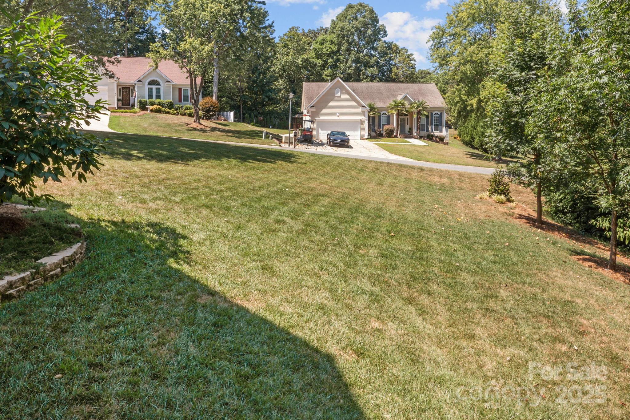 165 W Walnut Avenue