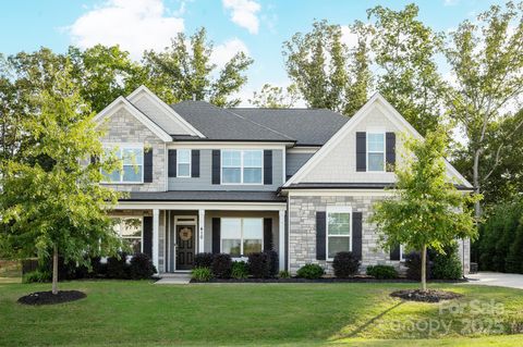 Photo of 410 Sinaloa Street, Waxhaw, NC 28173 (MLS # 4308452)