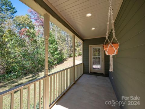 A home in Saluda