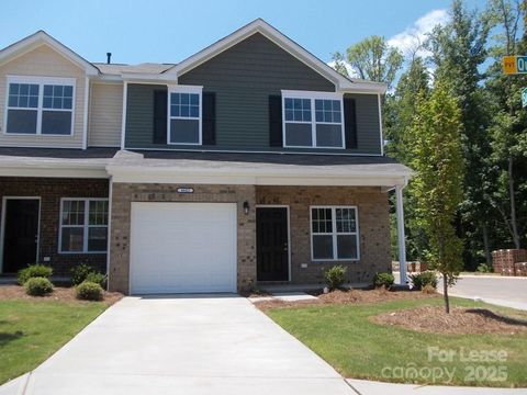 Photo of 4602 Quinton Lane, Charlotte, NC 28269 (MLS # 4331333)