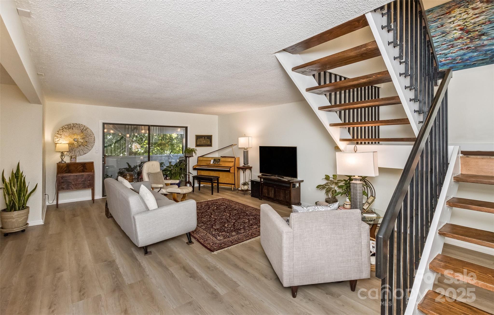 503 Crowfields Lane