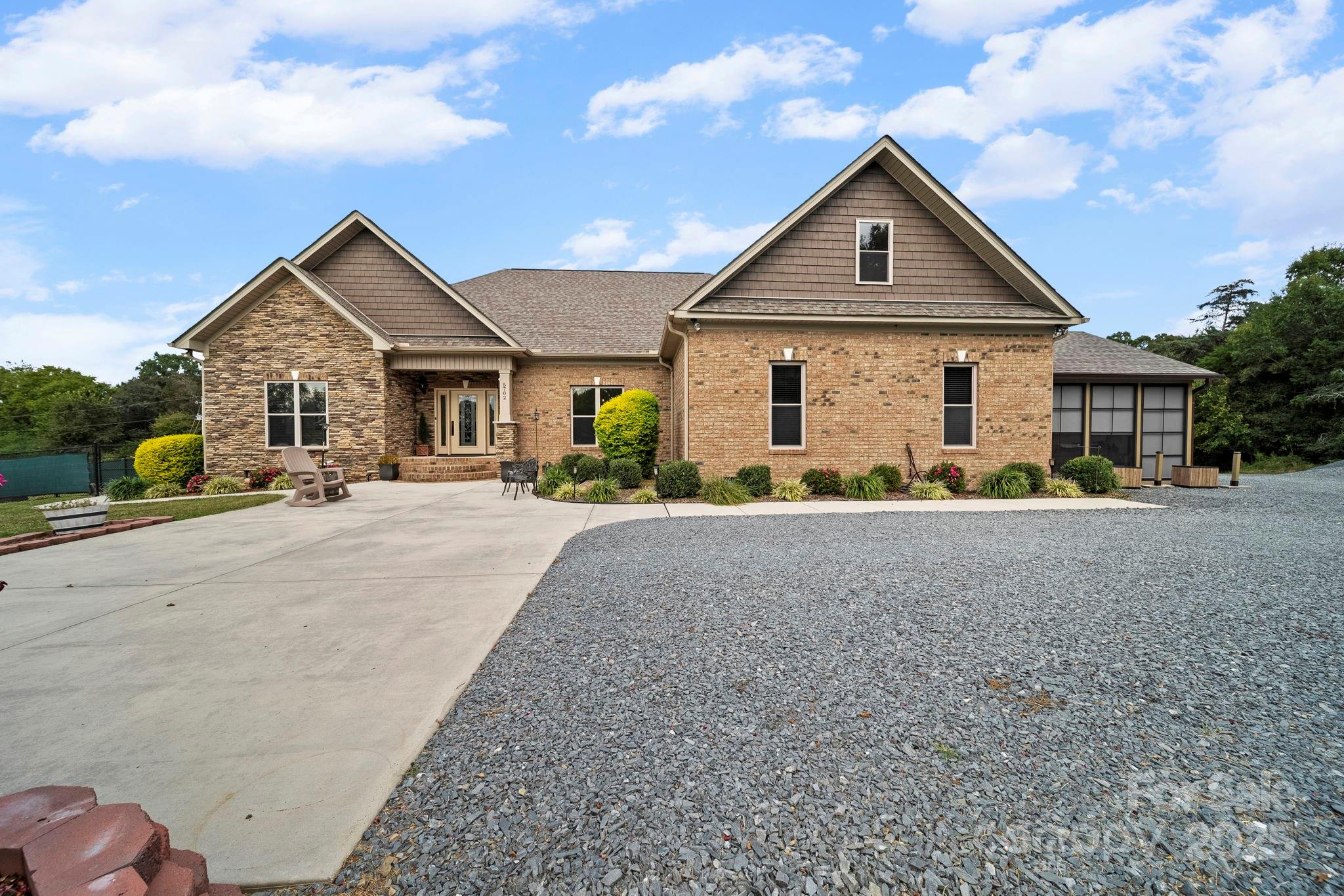 5702 and 5401 Army Road