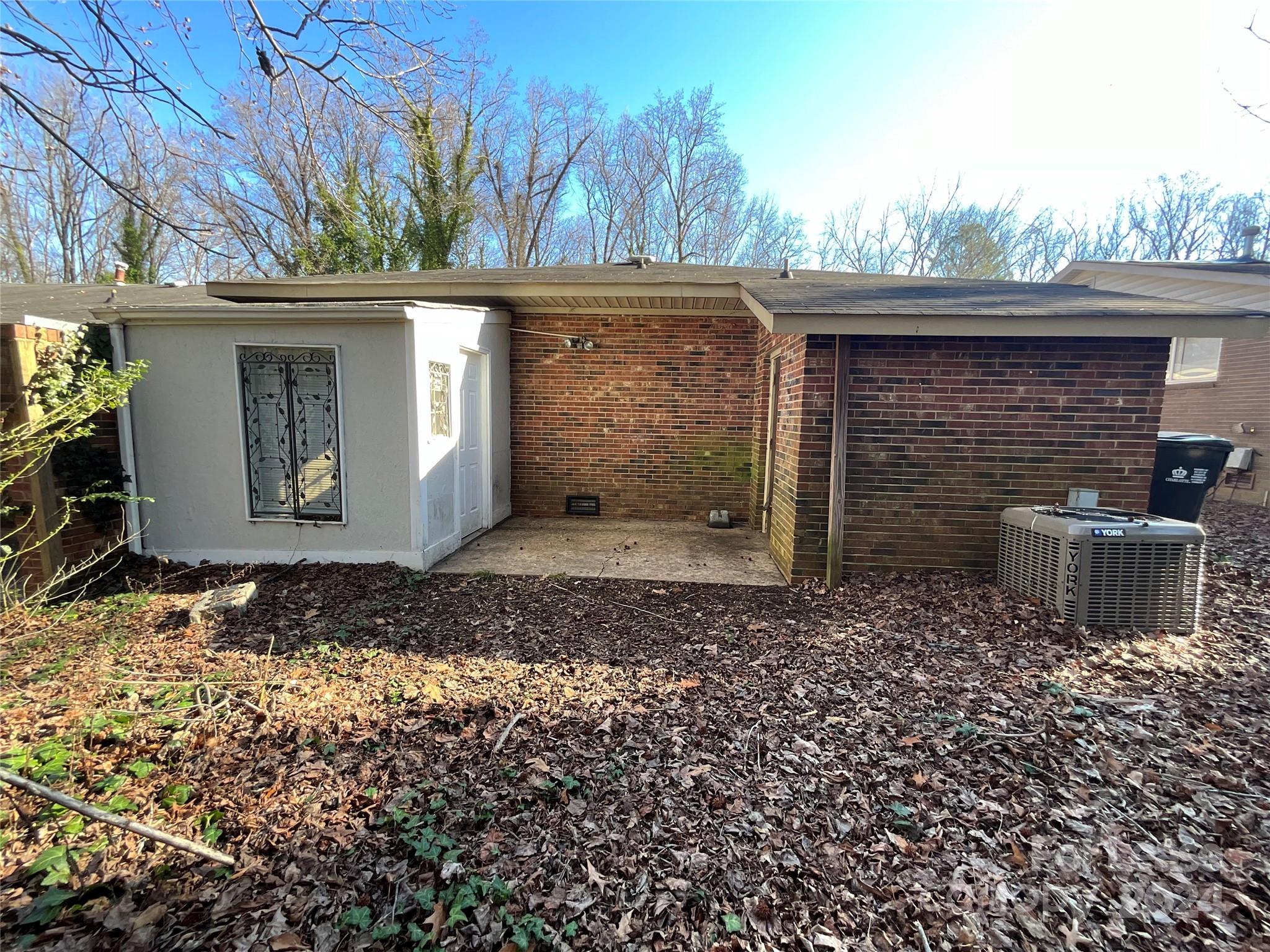 Park Plaza - Residential Lease