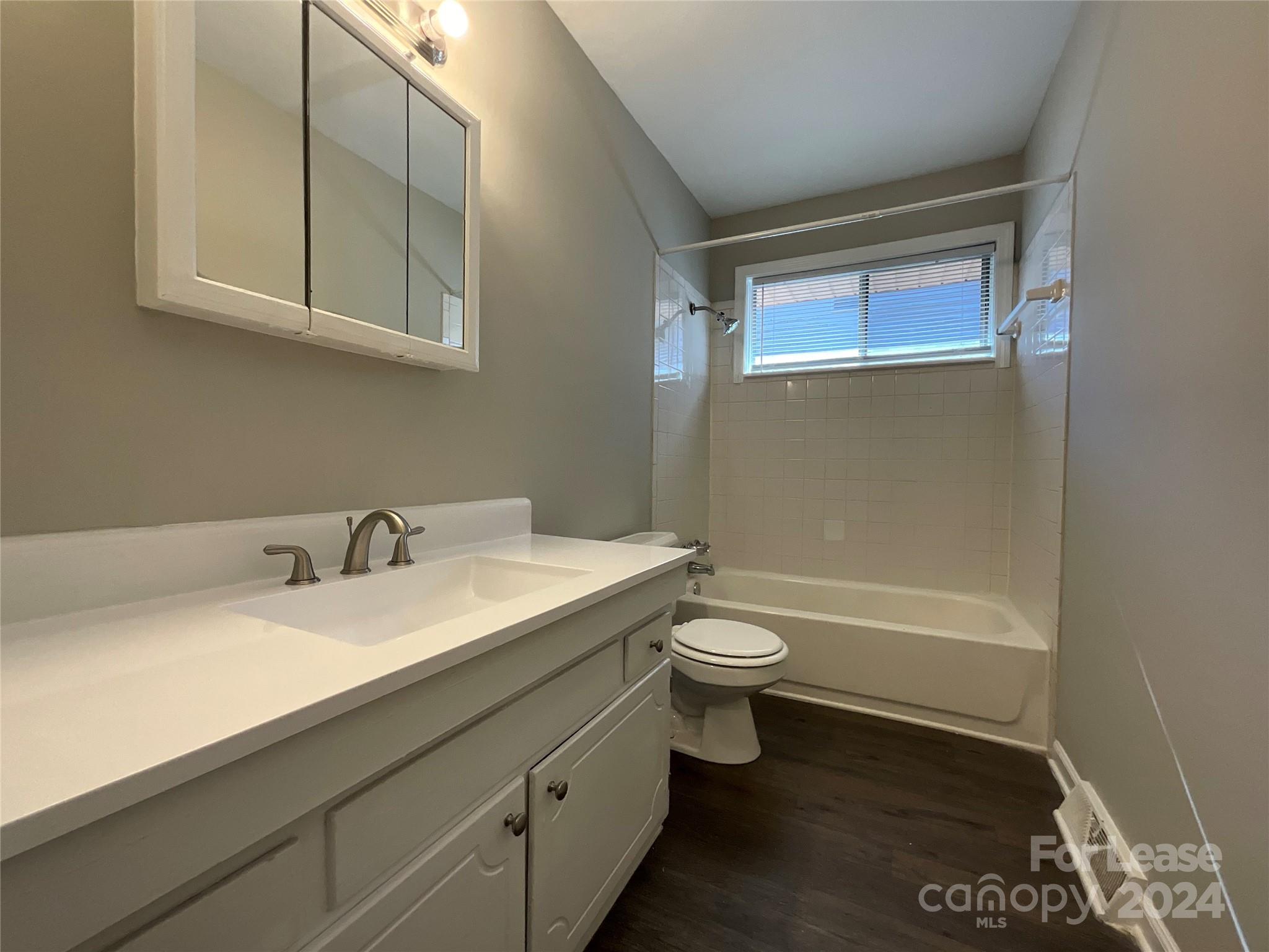 Park Plaza - Residential Lease