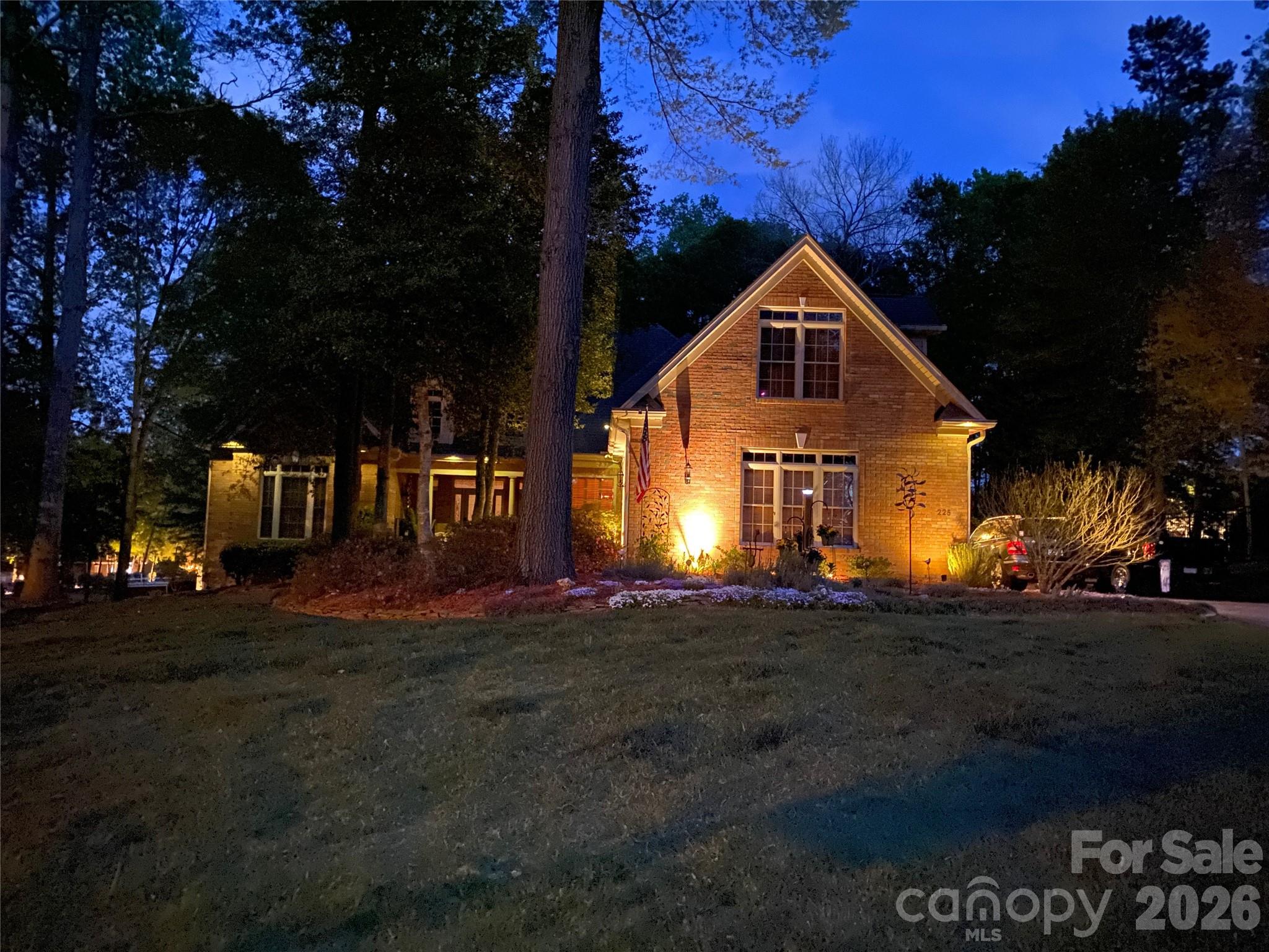 225 Highland Forest Drive