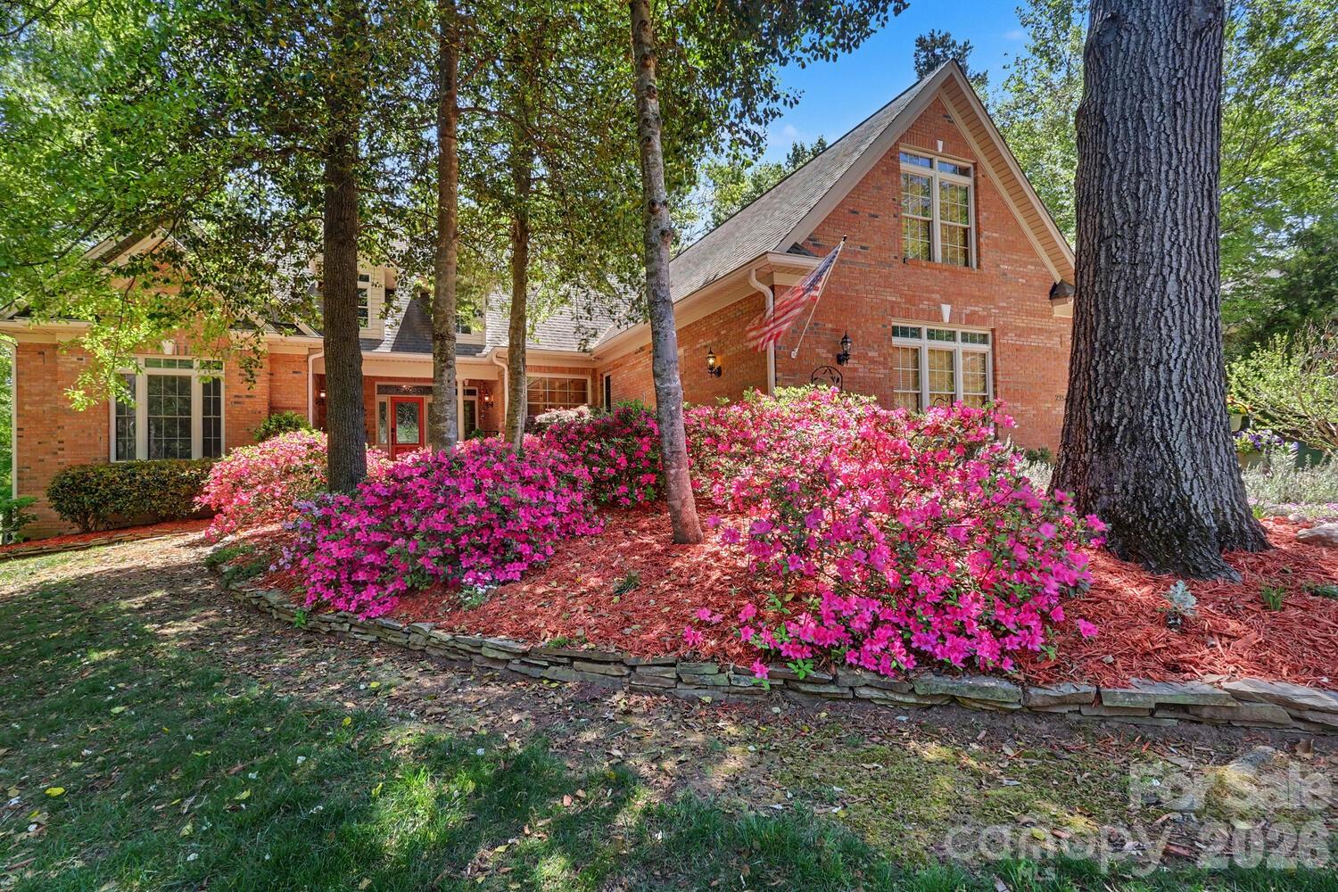 225 Highland Forest Drive