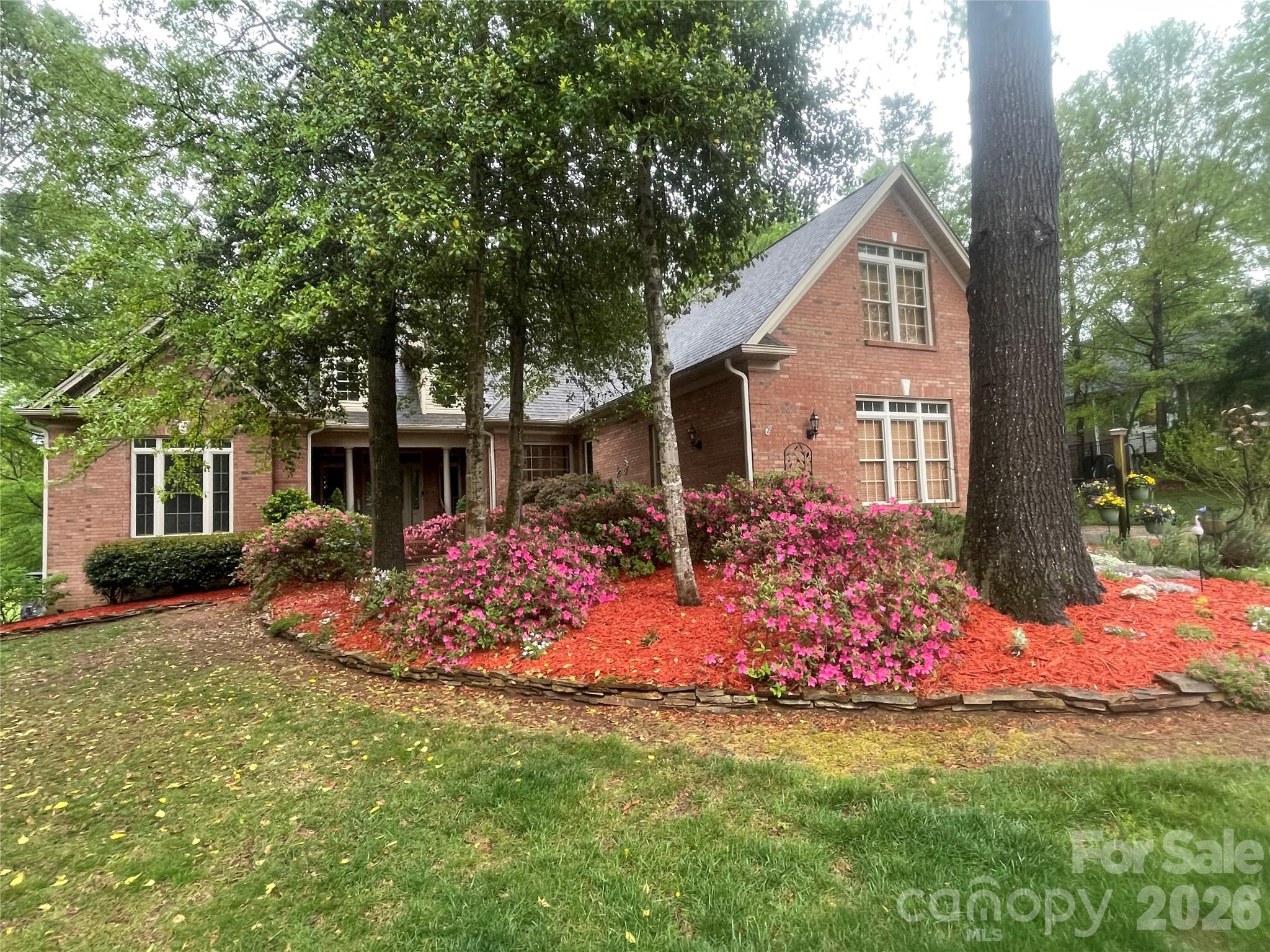 225 Highland Forest Drive