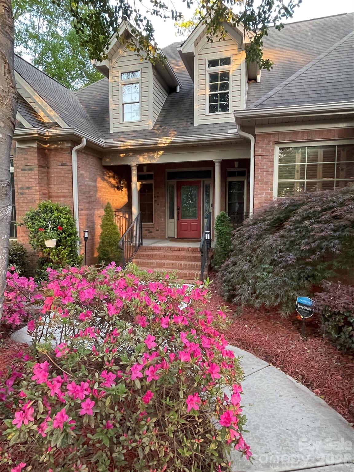 225 Highland Forest Drive