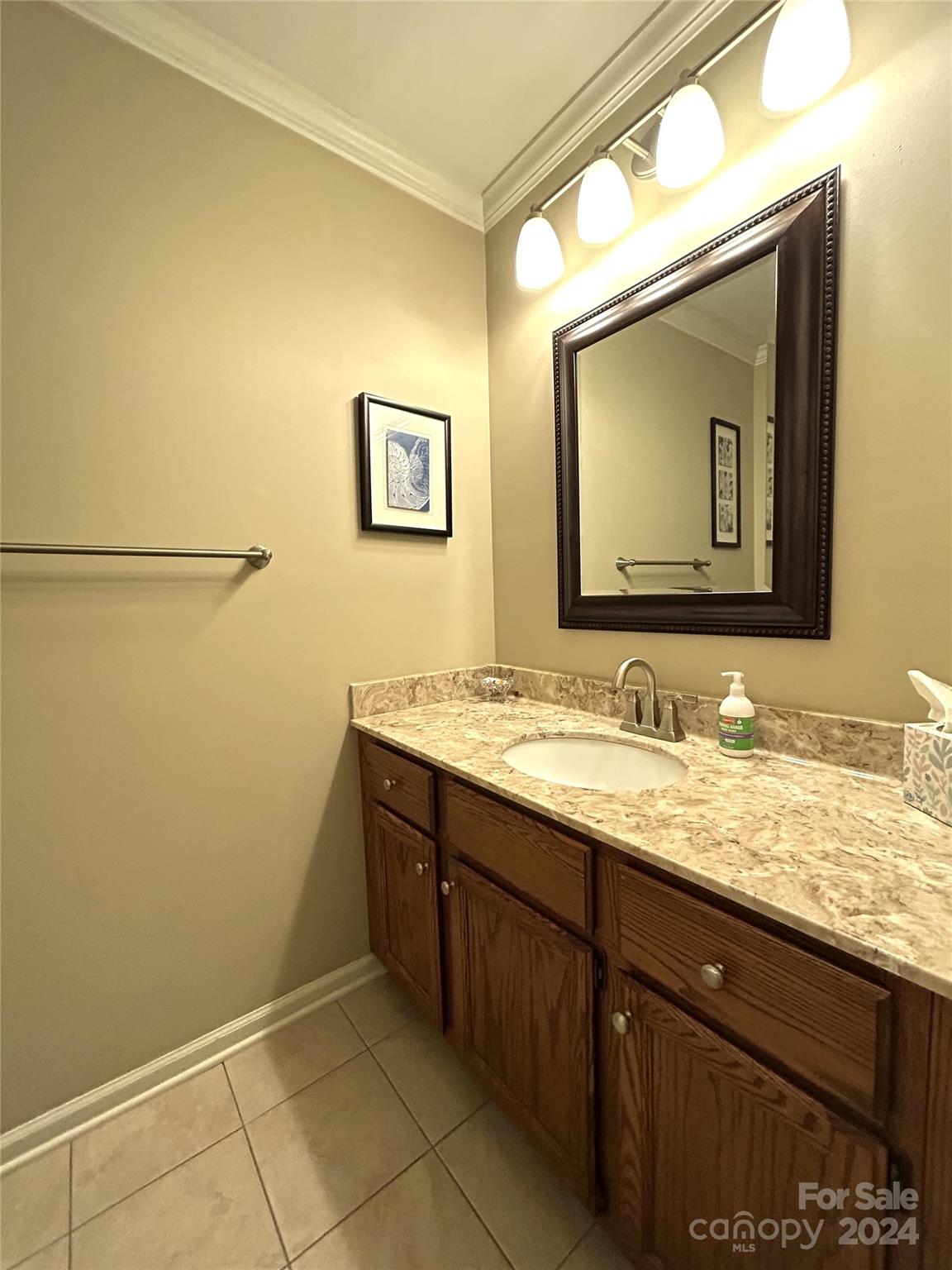 Colony Square - Residential