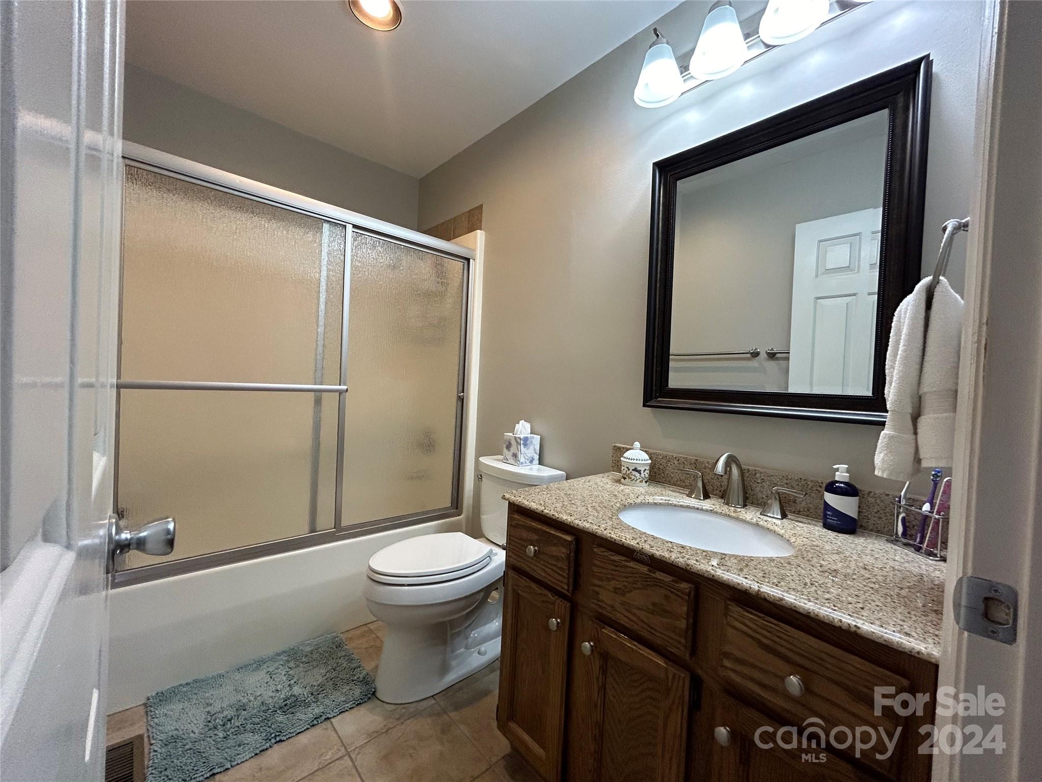 Colony Square - Residential