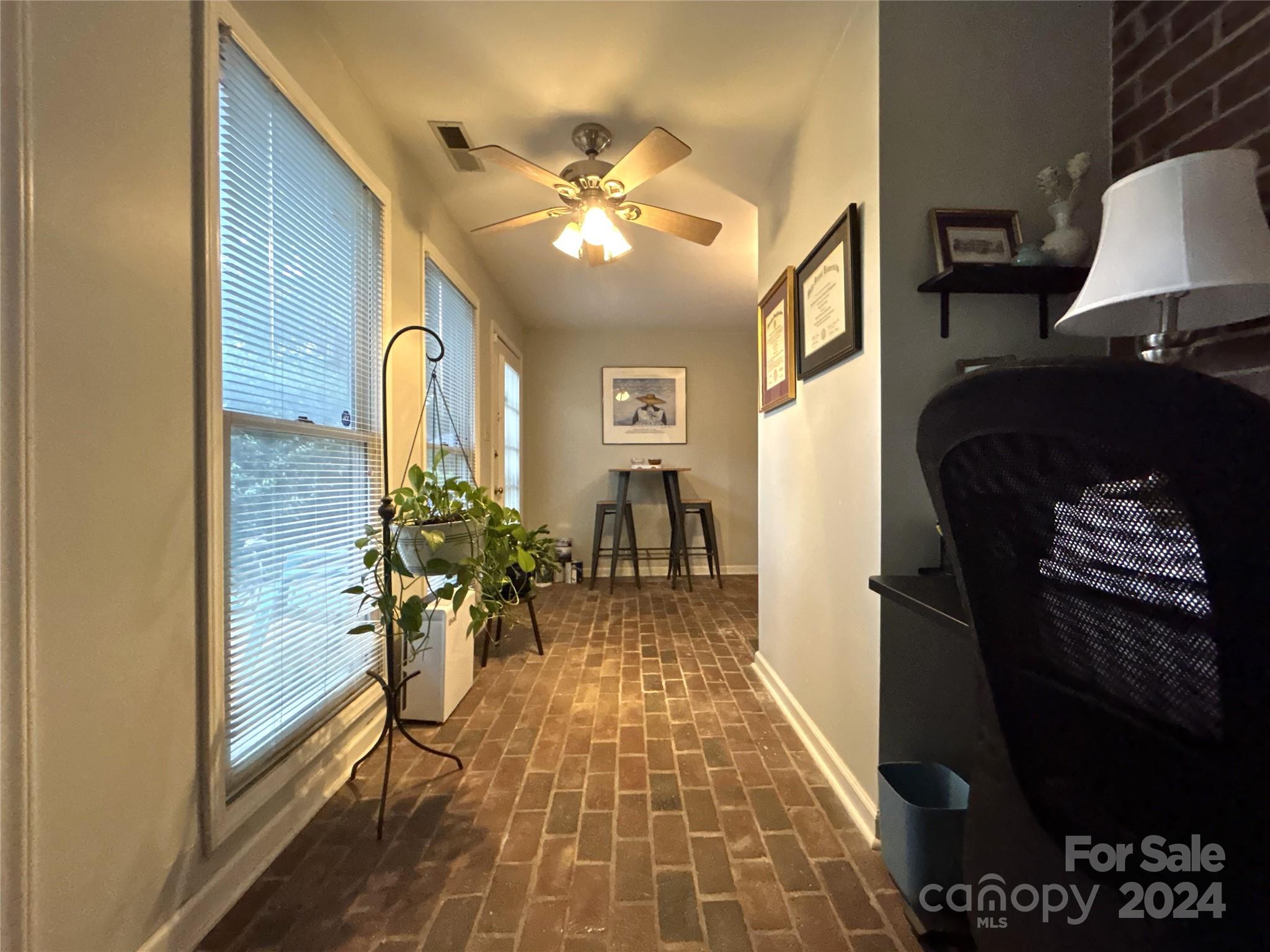 Colony Square - Residential