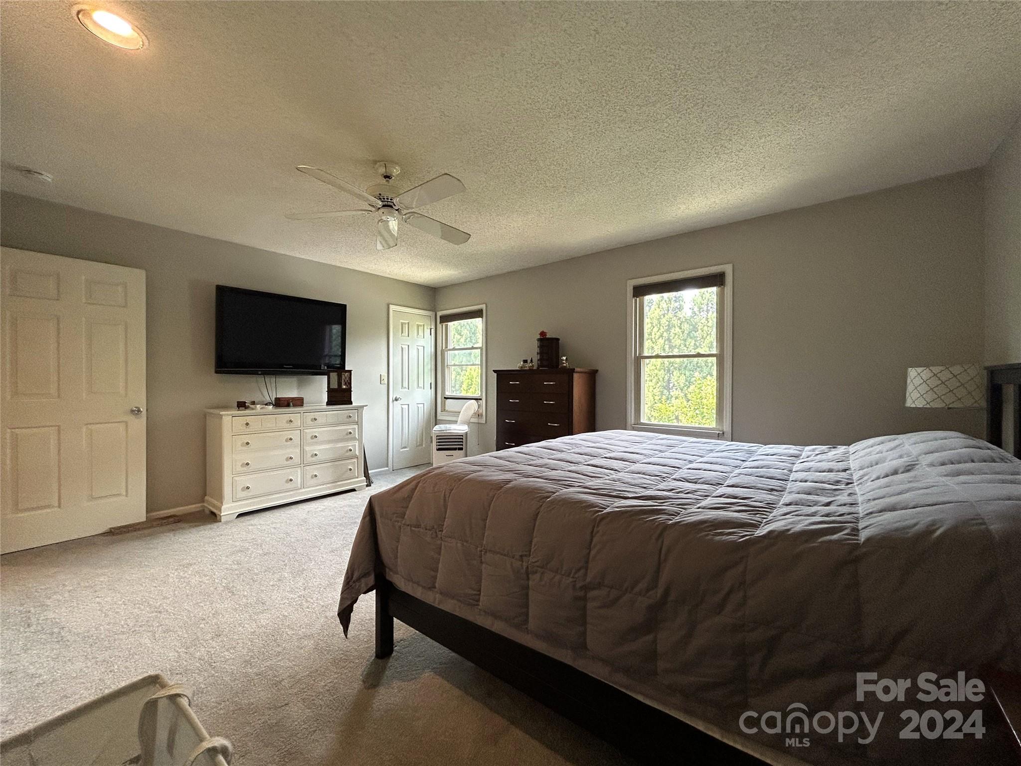 Colony Square - Residential