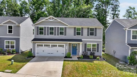 Photo of 1937 Pin Hook Road, Charlotte, NC 28215 (MLS # 4379348)